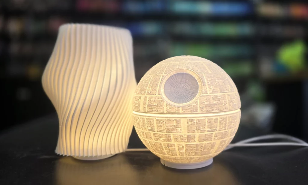 Lampes design imprimées en 3D et allumées