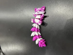 Renard articulé bicolore imprimé en 3D