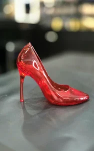 Chaussure à talon imprimée en 3D en objet de décoration
