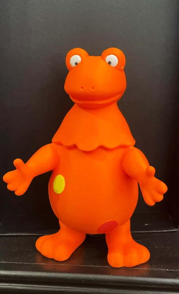 Figurine de marionnette orange imprimée en 3D