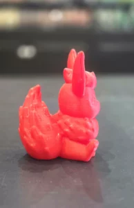 Figurine de créature de feu, vue de profil