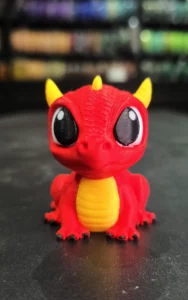 Figurine de bébé dragon imprimée en 3D