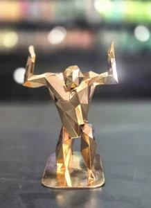 Atlas décoratif à finition bronze imprimé en 3D