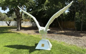 Logo d'entreprise sculpté et imprimé en 3D
